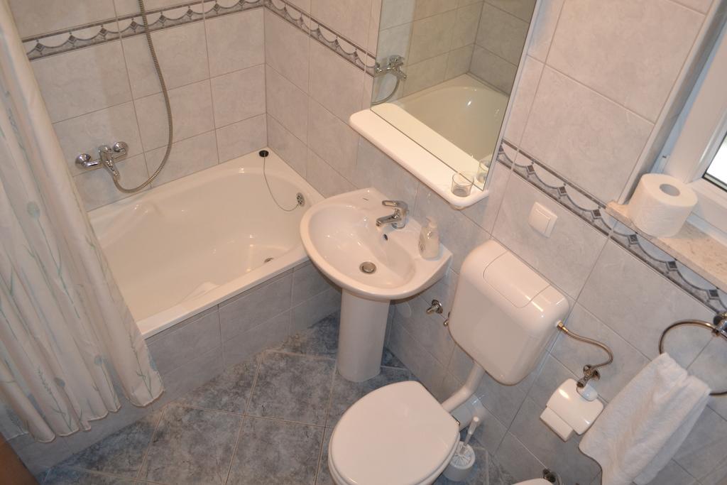 Apartments Lucia โปดสตรานา ห้อง รูปภาพ